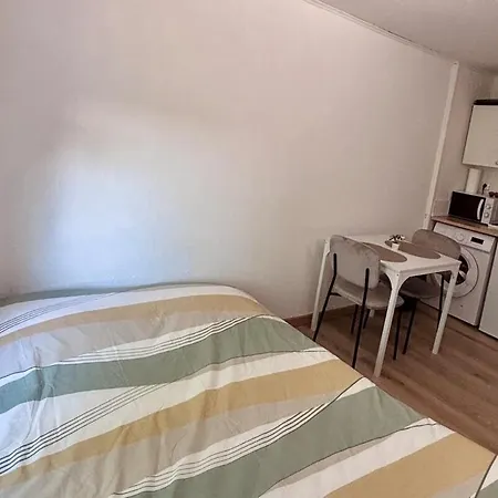 Le Petit Abbaye Apartment